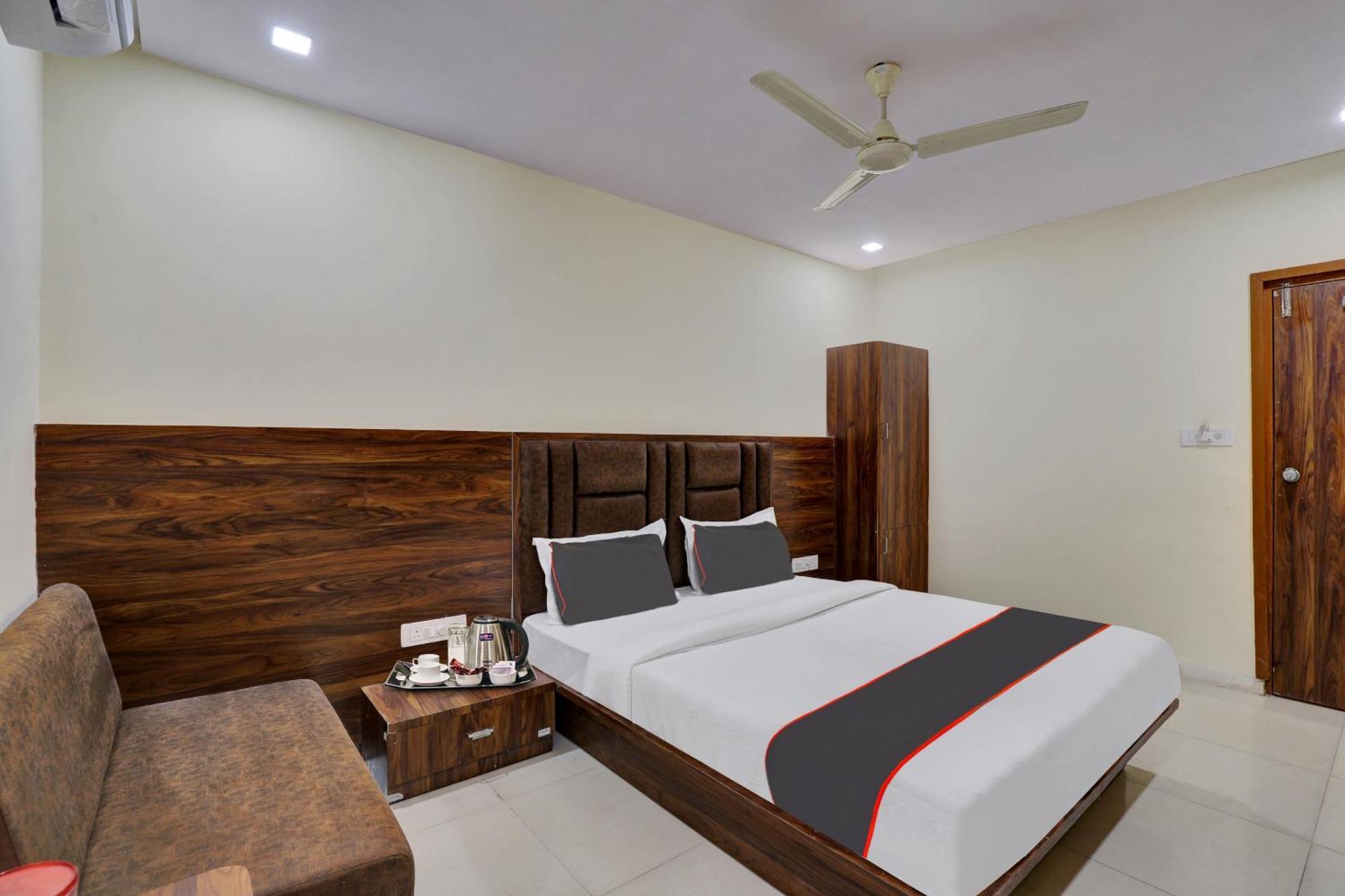 Hotel O Neelkamal Ahmedabad Exterior photo